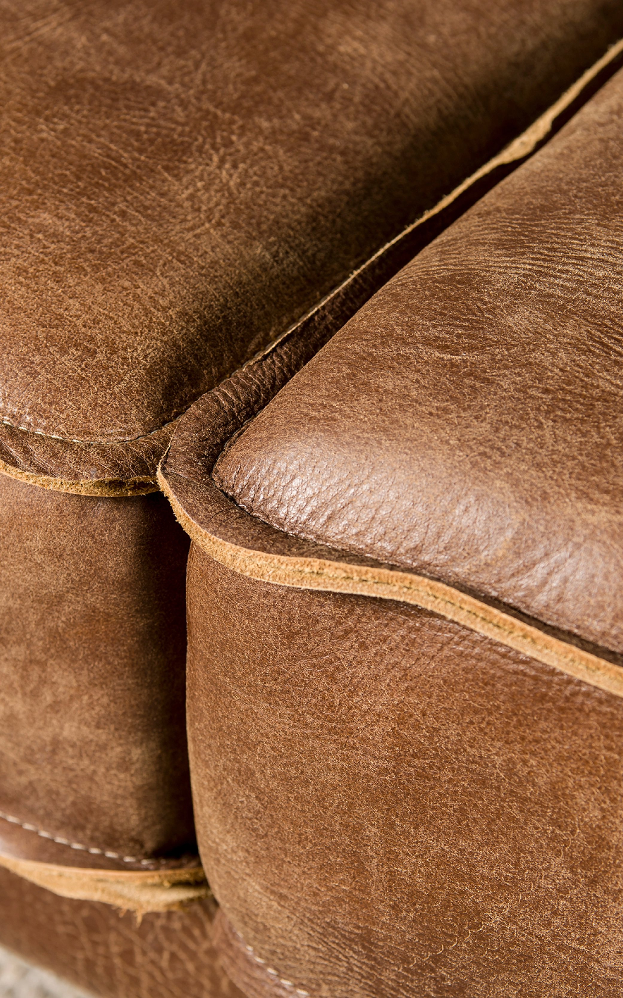 Tips for buying country sofa | Table du Sud